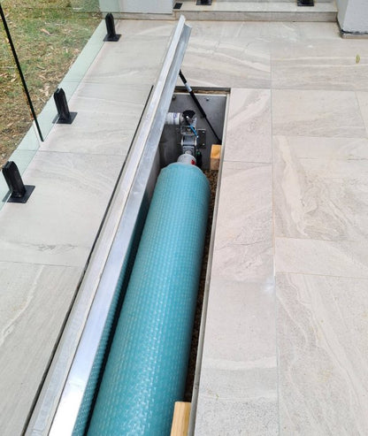 Aussie Undercover Powered Pool Roller